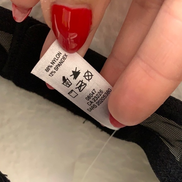 La Senza Lightly Lined Polka Dot Bra - Picture 9 of 13